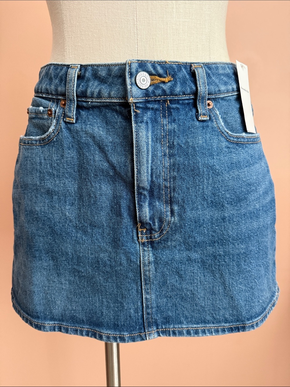Abercrombie & Fitch Medium Blue Denim Mini Skirt 25 Mid Rise NWT